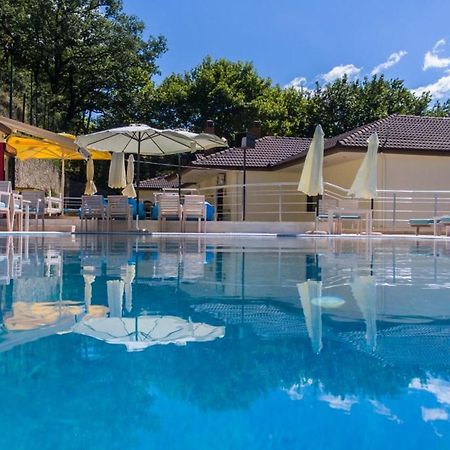 Nymfes Hotel Káto Loutrákion المظهر الخارجي الصورة