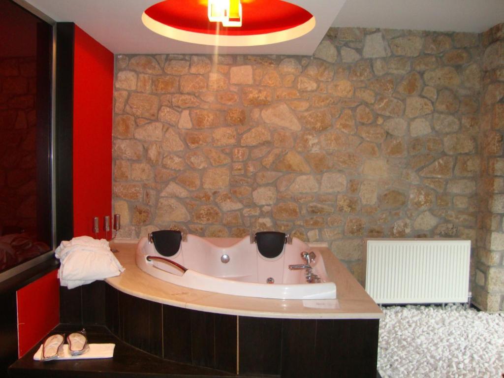 Nymfes Hotel Káto Loutrákion الغرفة الصورة