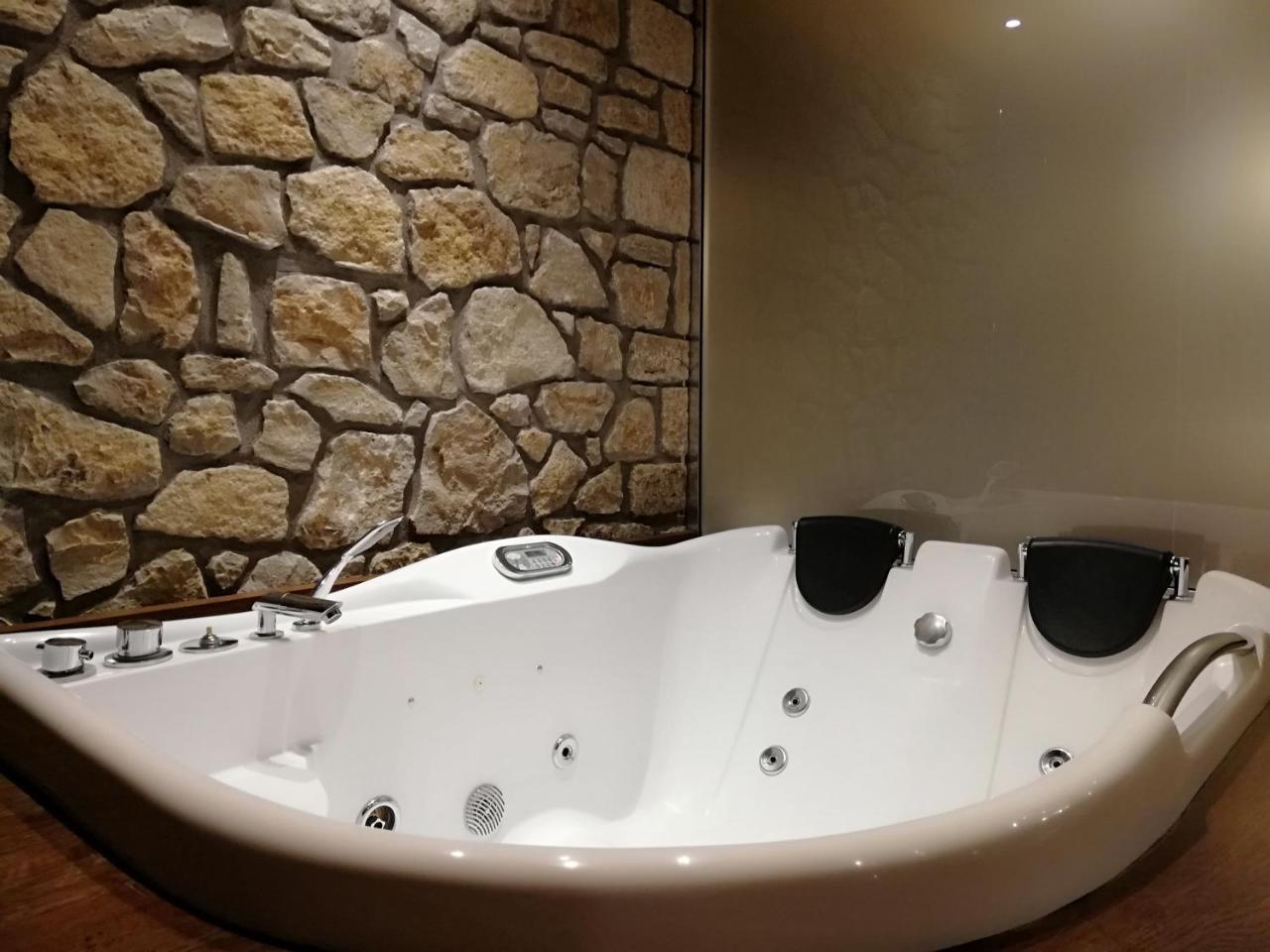 Nymfes Hotel Káto Loutrákion المظهر الخارجي الصورة